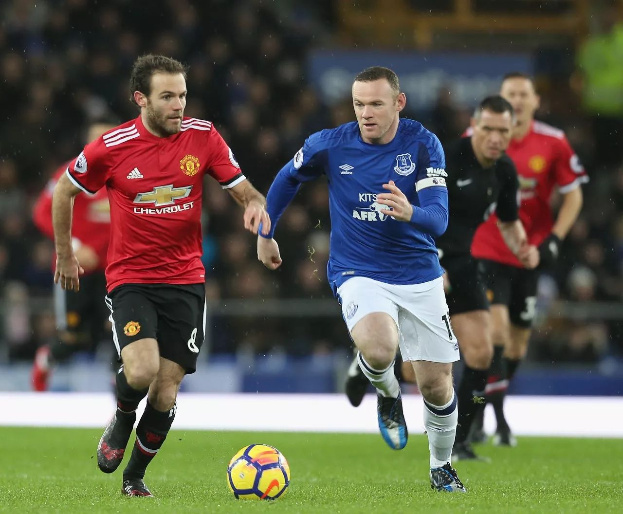 国际比赛日拜仁慕尼黑官宣签约——足总杯节点到来,目标明确,赛程密集仍需轮换的简单介绍-九游